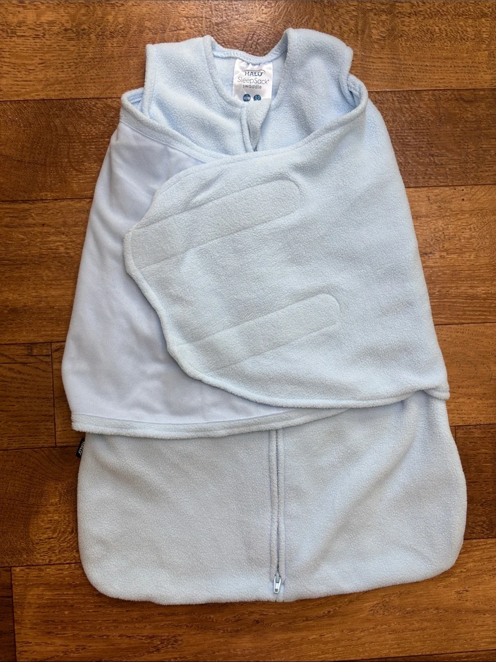 Halo 2-Pack Wearable Sleep Sacks in Light Blue and Cream